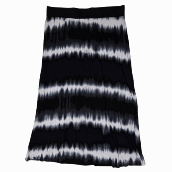 A.N.A. Maxi Skirt Size 1X Black White Flexible Flowy Boho Casual Striped - Picture 2 of 12